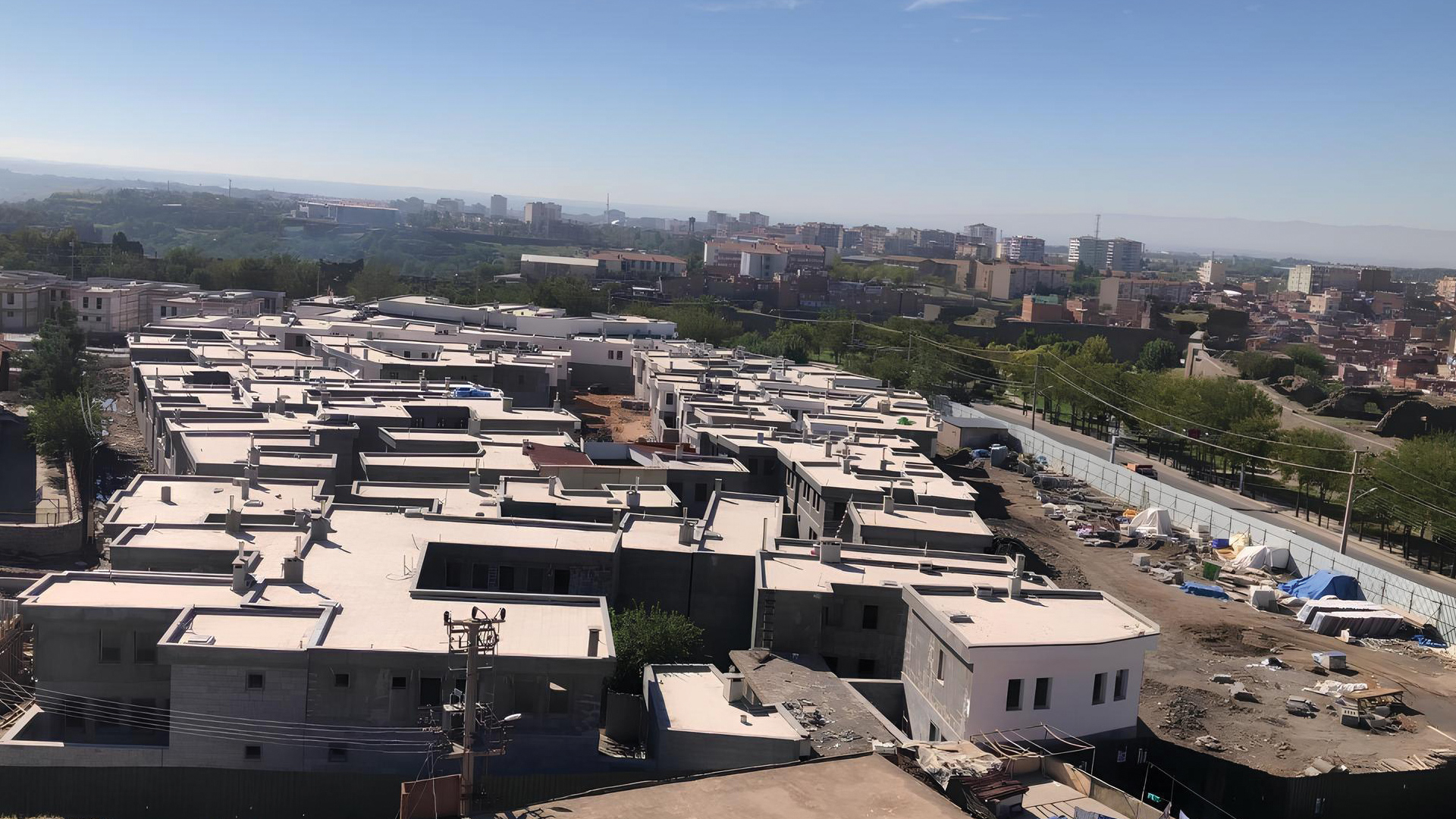 Diyarbakır İli Sur İlçesi 47 Adet Konut ve 8 Dükkan Projesi